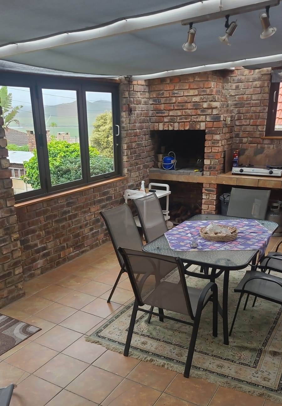 4 Bedroom Property for Sale in Fraaiuitsig Western Cape